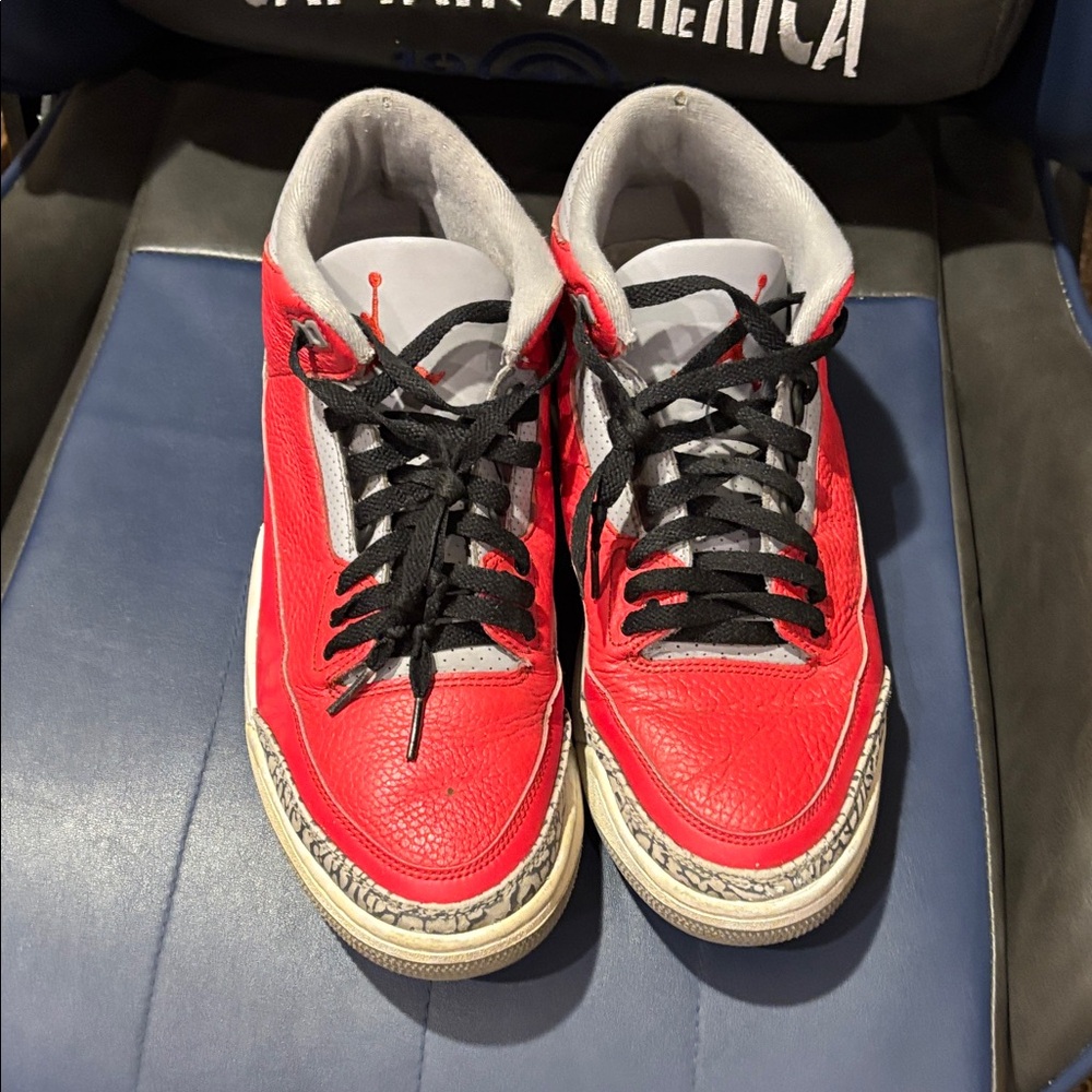 Jordan 3 retro SE unite in pretty good condition but with no box’s